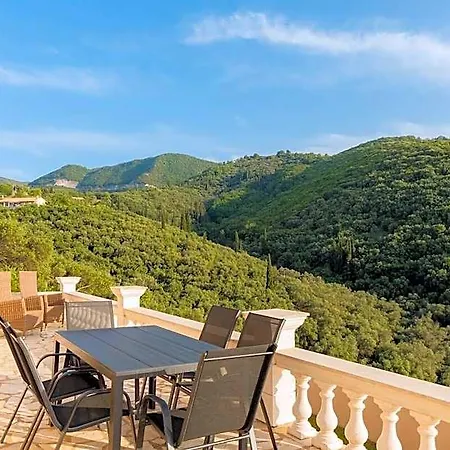 Clearvue With Private Pool And Stunning View 4*