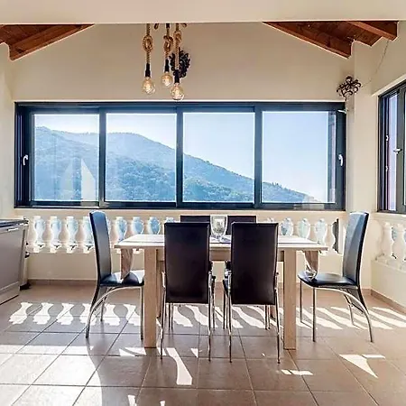 Clearvue With Private Pool And Stunning View