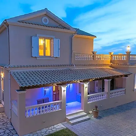 Clearvue With Private Pool And Stunning View