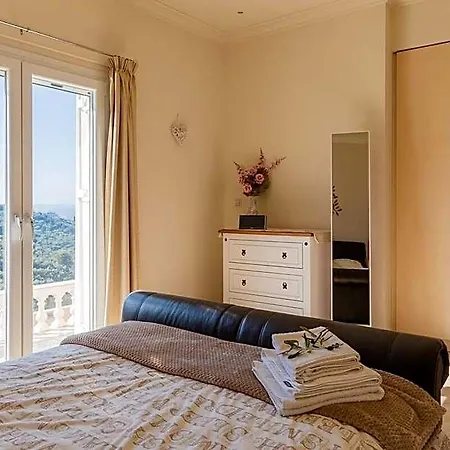 Clearvue With Private Pool And Stunning View Hotell
