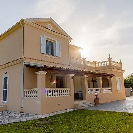 Clearvue With Private Pool And Stunning View