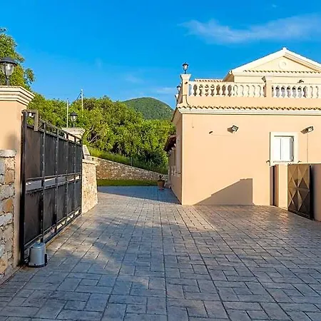 Hotel Clearvue With Private Pool And Stunning View 4*